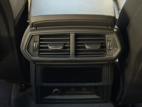 Used 2024 Lamborghini Urus S AWD/4WD image 14