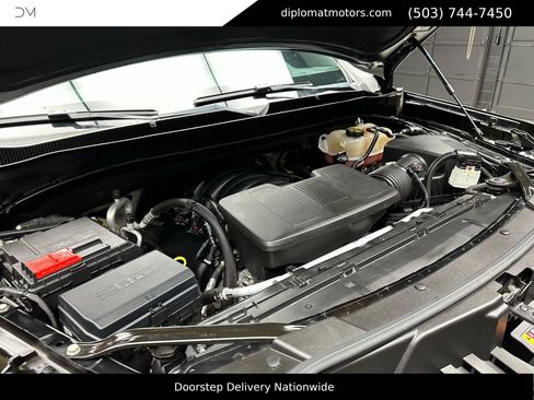 Used 2023 Chevrolet Suburban Z71 image 48