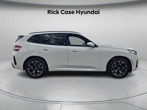 Used 2025 BMW X3 xDrive30i w/ Premium Package image 3