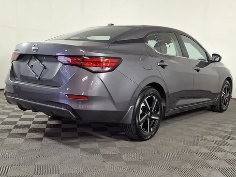 Used 2025 Nissan Sentra SV FWD image 9