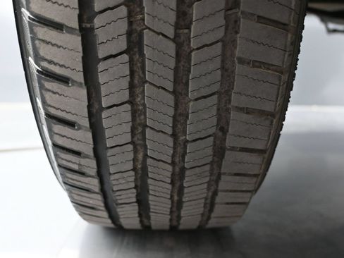 Used 2024 Mercedes-Benz Sprinter 2500 image 19