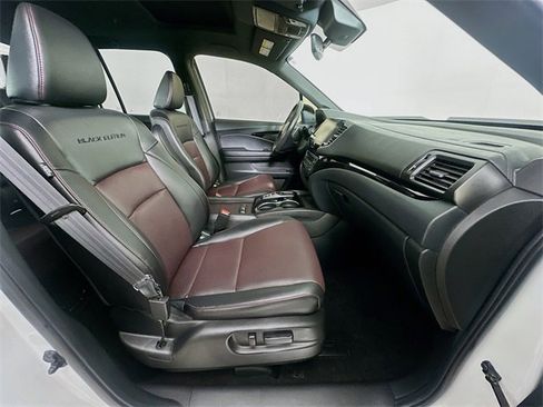 Certified 2022 Honda Ridgeline Black Edition image 6
