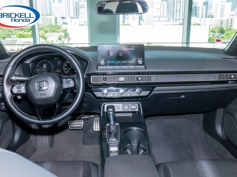 Used 2023 Honda Civic Sport image 18