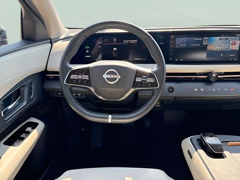 Certified 2023 Nissan Ariya FWD image 15