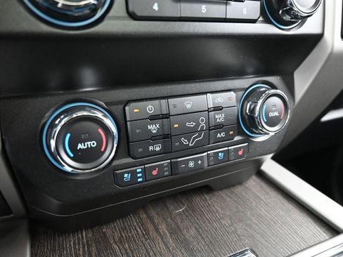 Used 2020 Ford F250 Lariat w/ Lariat Ultimate Package AWD/4WD image 11