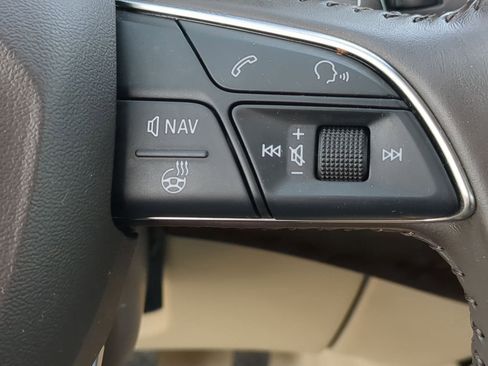 Used 2018 Audi Q7 3.0T Premium Plus image 24