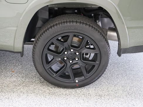 Used 2026 RAM 1500 Laramie w/ Night Edition RWD image 10