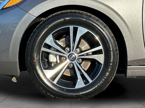 Used 2022 Nissan Sentra SV image 23