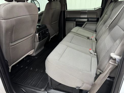 Used 2019 Ford F250 XLT w/ XLT Premium Package AWD/4WD image 12