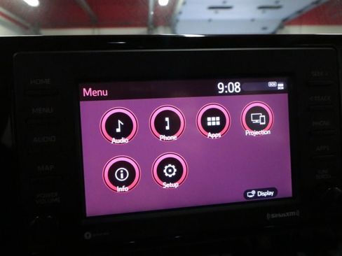 Used 2022 Toyota RAV4 LE image 18