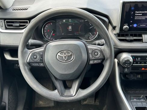 Used 2024 Toyota RAV4 XLE FWD image 36