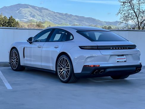 New 2026 Porsche Panamera image 3