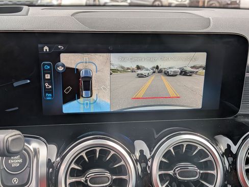 Certified 2025 Mercedes-Benz GLB 250 4MATIC image 25