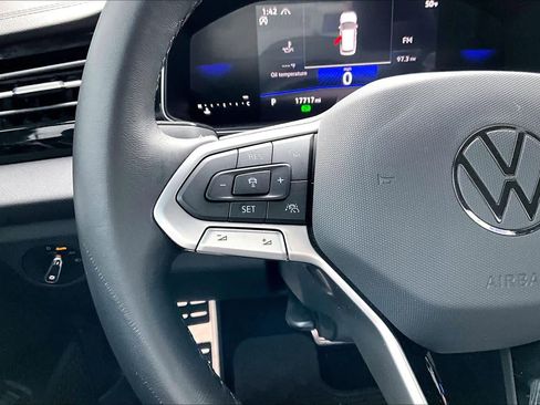 Used 2025 Volkswagen Jetta Sport image 22