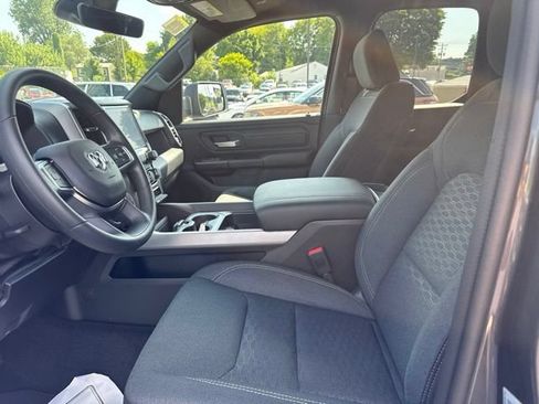 New 2026 RAM 1500 Express AWD/4WD image 14