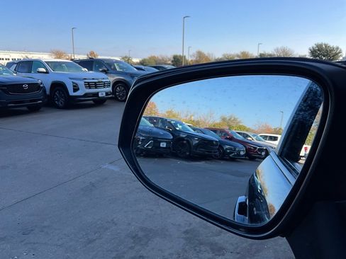 Used 2025 Toyota RAV4 XLE image 19