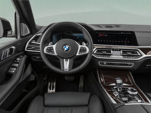 Used 2022 BMW X7 M50i w/ Dynamic Handling Package AWD/4WD image 49