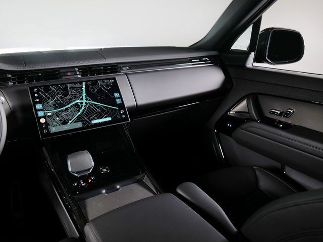 New 2026 Land Rover Range Rover Sport Dynamic SE AWD/4WD image 16