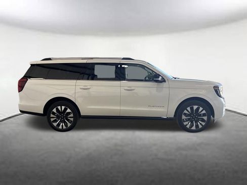 New 2026 Ford Expedition Max Platinum w/ Driver's Package image 6