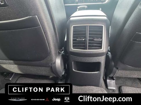 Used 2024 Kia Sportage X-Line AWD/4WD image 15