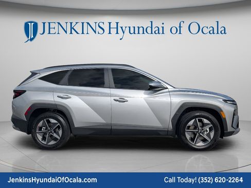 New 2026 Hyundai Tucson SEL FWD image 2