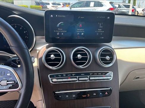 Used 2022 Mercedes-Benz GLC 300 4MATIC image 24