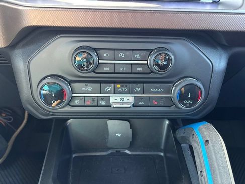 Used 2022 Ford Bronco Outer Banks AWD/4WD image 26