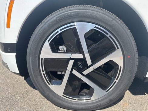 New 2026 Hyundai Ioniq 9 Calligraphy image 47