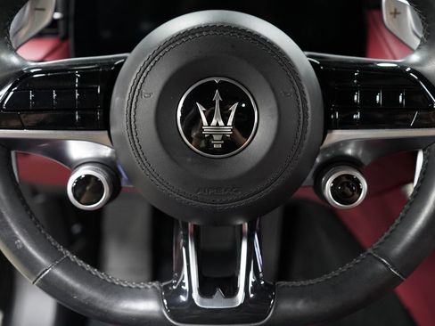 Used 2023 Maserati Grecale Modena AWD/4WD image 13