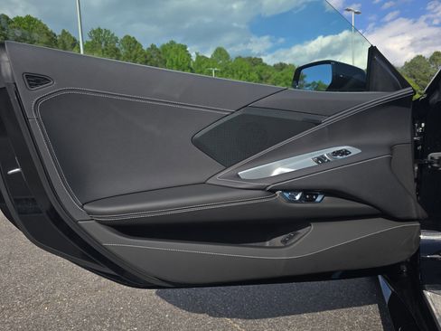 Used 2025 Chevrolet Corvette Stingray Coupe w/ Z51 Performance Package RWD image 25