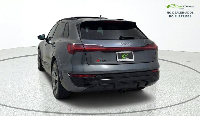 Used 2024 Audi Q8 e-tron Prestige w/ Prestige Package AWD/4WD image 6