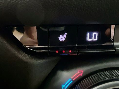 Certified 2024 Chevrolet Blazer LT w/ LPO, Floor Liner Package image 17