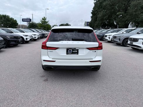 Used 2020 Volvo V60 T5 Cross Country AWD/4WD image 5