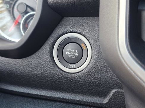 Certified 2022 RAM 1500 Big Horn image 38