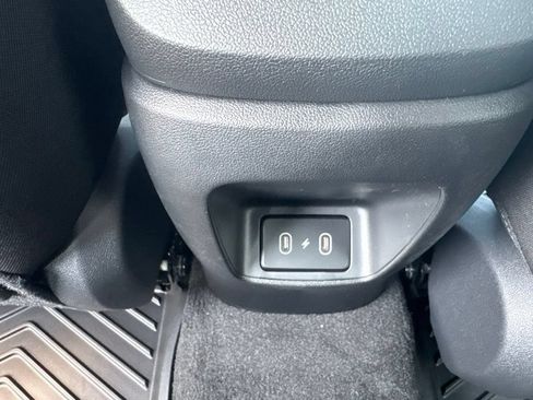 New 2026 Hyundai Elantra SE FWD image 13