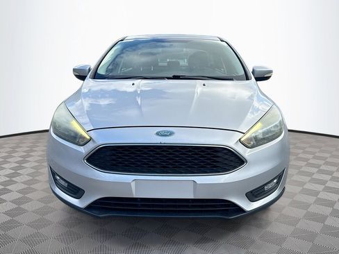 Used 2017 Ford Focus SEL image 2