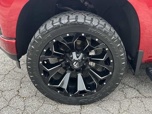 Used 2021 Chevrolet Silverado 1500 High Country image 11