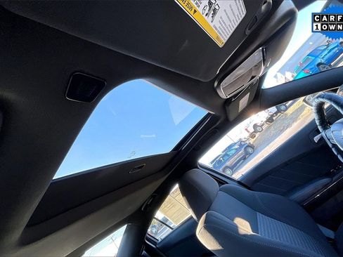 Used 2023 Dodge Charger SXT w/ Blacktop Package image 22