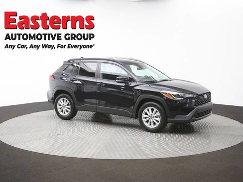 Used 2025 Toyota Corolla Cross LE FWD image 46