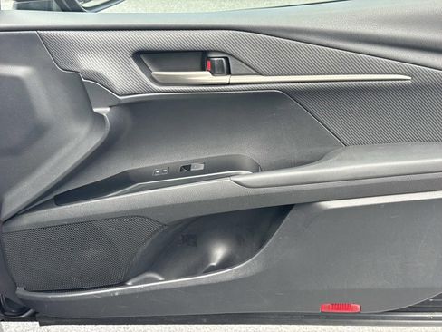 Used 2025 Toyota Camry SE image 24