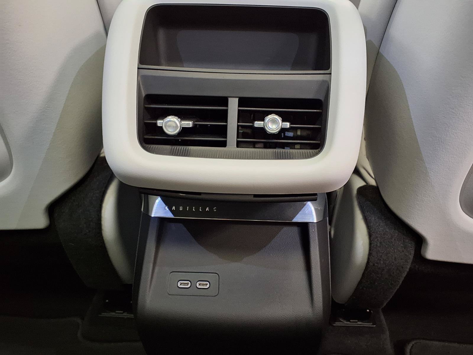 Certified 2024 Cadillac Lyriq Luxury RWD image 15