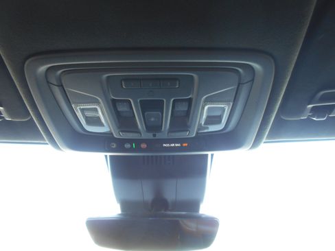 Used 2025 GMC Sierra 3500 Denali Ultimate AWD/4WD image 18