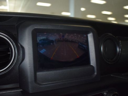 Used 2020 Jeep Wrangler Unlimited Sport AWD/4WD image 33