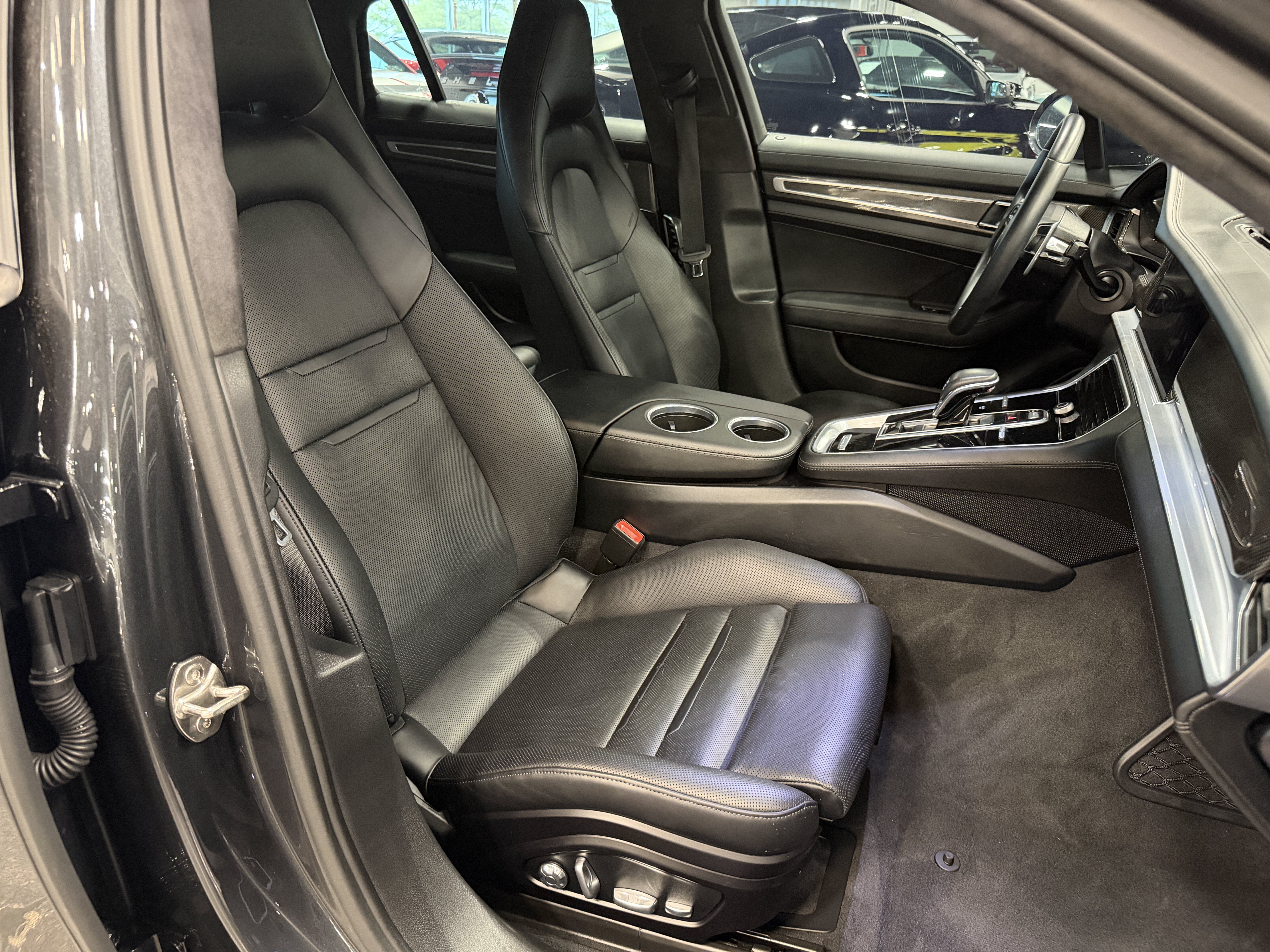 Used 2020 Porsche Panamera Turbo w/ Premium Package Plus AWD/4WD image 14
