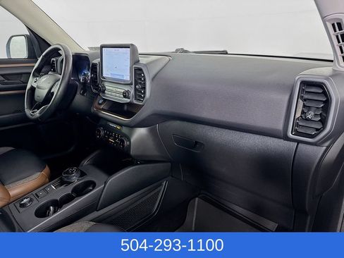 Used 2023 Ford Bronco Sport Outer Banks w/ Tech Package AWD/4WD image 32