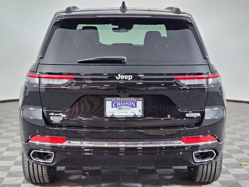 New 2025 Jeep Grand Cherokee Overland image 4