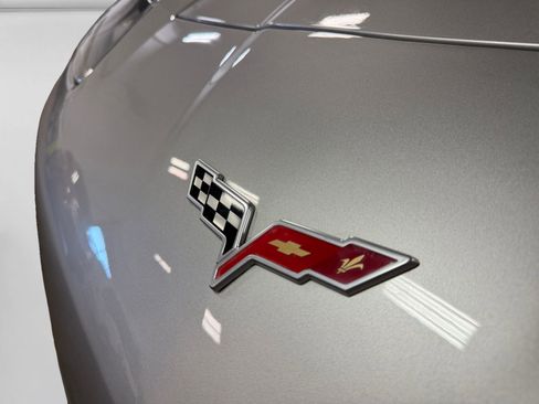 Used 2007 Chevrolet Corvette Convertible w/ Preferred Equipment Group RWD image 12