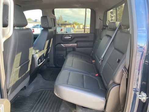 Used 2020 Chevrolet Silverado 2500 LTZ w/ LTZ Convenience Package image 34