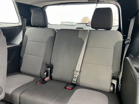 Used 2019 Chevrolet Traverse LT image 8