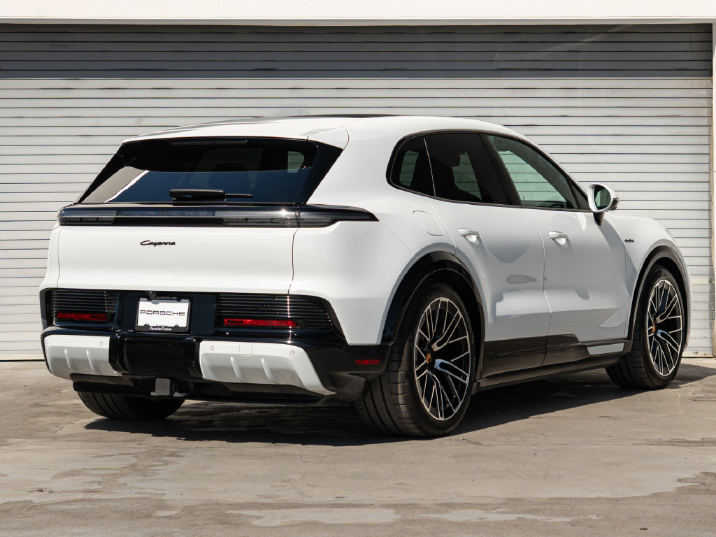 Certified 2026 Porsche Cayenne Electric AWD/4WD image 6